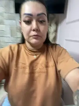 Snapshot of violeta_delavega chatting on 06/05/26, 11:32 violeta delavega online show from 06/05/26, 11:32