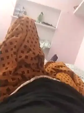 Snapshot of kavitarahul chatting on 02/23/26, 12:24 kavitarahul online show from 02/23/26, 12:24