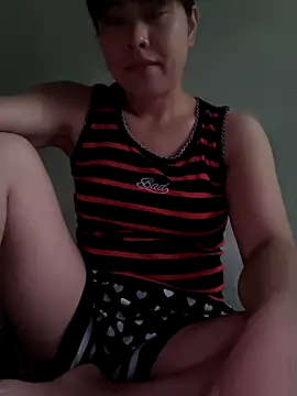 juicy-milu online show from 04/13/26, 12:05