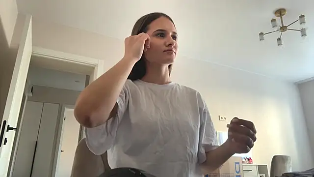 Snapshot of MaryCayle chatting on 02/23/26, 12:02 MaryCayle online show from 02/23/26, 12:02