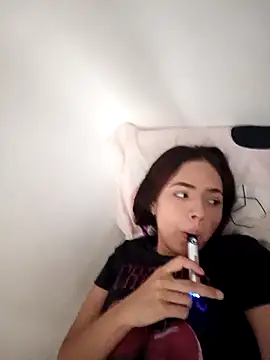 Sexy cloe outdoors online show from 04/24/26, 08:44