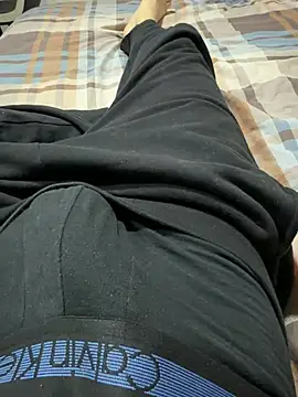 Snapshot of Vireontr1 chatting on 02/27/26, 06:19 Vireontr1 online show from 02/27/26, 06:19