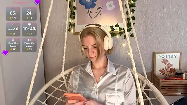 Marry Sornatiko online show from 05/17/26, 03:19