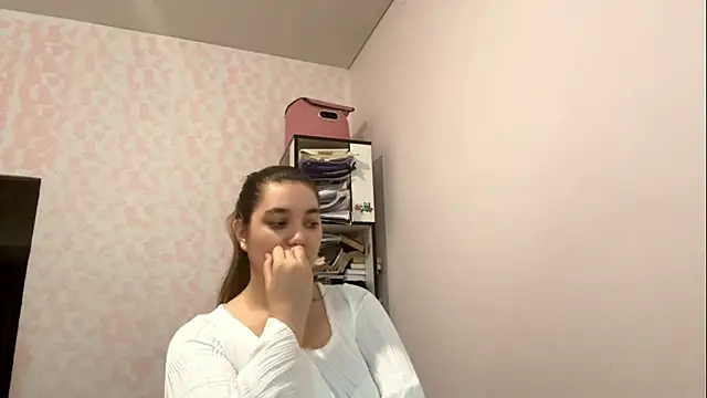 JanineThielman online show from 07/19/26, 06:17