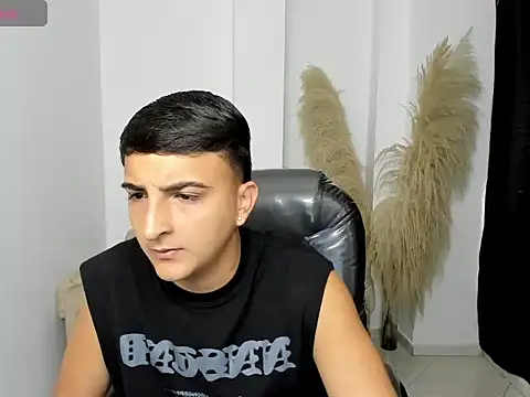 Snapshot of oliver_kooper21 chatting on 02/25/26, 12:48 oliver kooper21 online show from 02/25/26, 12:48