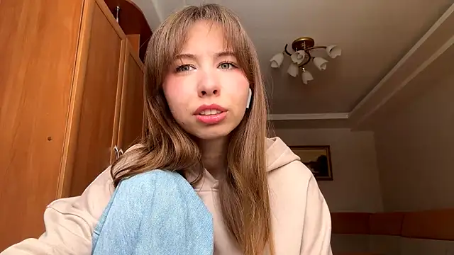 SerenaHawthorne online show from 02/27/26, 10:04