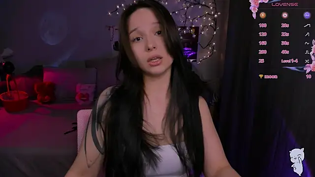 SoftyMooon online show from 04/23/26, 07:05