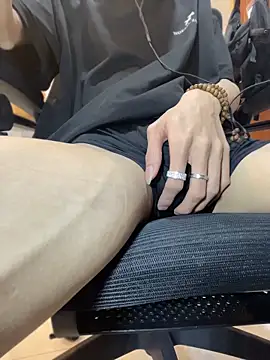 NniuAh online show from 04/20/26, 07:44