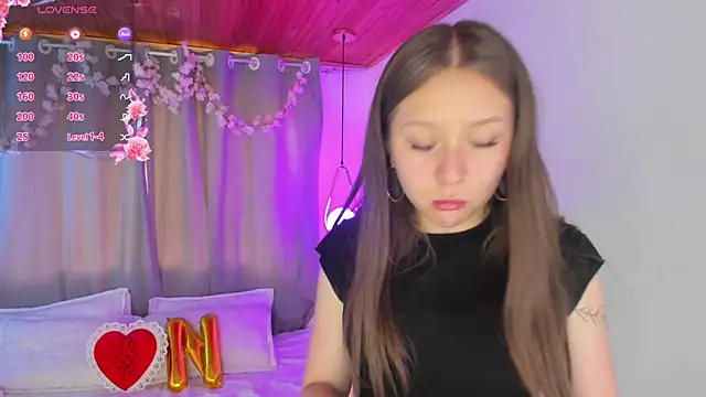 NixieSterling online show from 07/09/26, 10:03