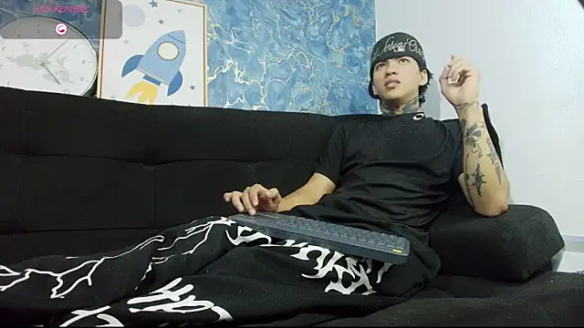 Tessarion Black online show from 04/08/26, 06:24