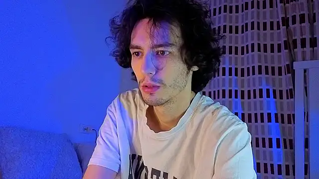 crybae online show from 03/17/26, 09:07