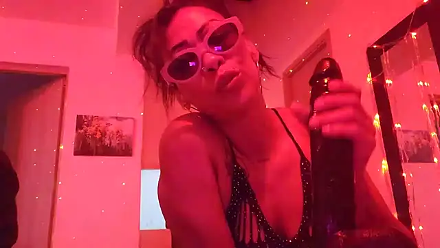 Snapshot of FirexxxDesire69 chatting on 03/01/26, 11:07 FirexxxDesire69 online show from 03/01/26, 11:07