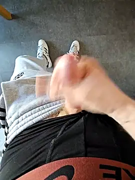 Kiffeur2Tn online show from 04/24/26, 11:12