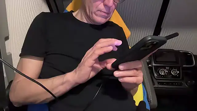 Snapshot of rotoli chatting on 02/24/26, 10:41 rotoli online show from 02/24/26, 10:41