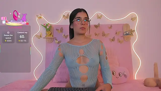 Isaa-queen online show from 03/17/26, 12:37