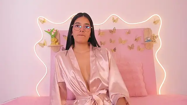 Isaa-queen online show from 04/05/26, 02:36