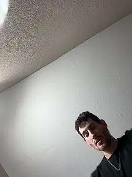 Aarondeweese27 online show from 03/26/26, 08:36