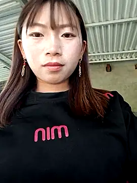 Xuka-xx online show from 04/12/26, 02:16