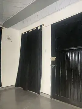 Snapshot of nuttocatt chatting on 02/24/26, 06:44 nuttocatt online show from 02/24/26, 06:44