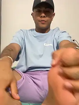 Snapshot of nuttocatt chatting on 02/25/26, 02:54 nuttocatt online show from 02/25/26, 02:54