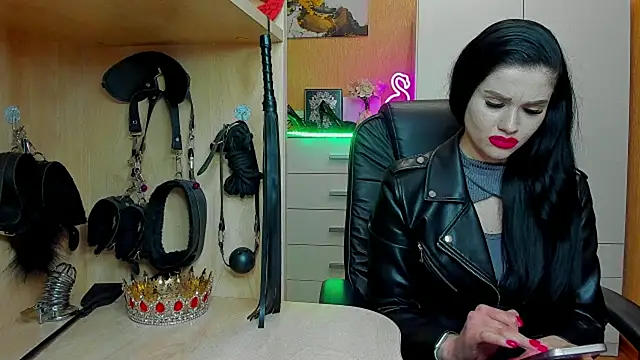 KristiTopxx online show from 04/15/26, 07:58