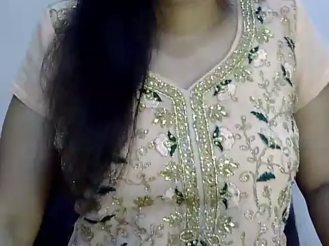 Neha Sharma2 online show from 04/12/26, 12:10