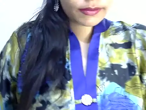 Neha Sharma2 online show from 04/18/26, 11:25