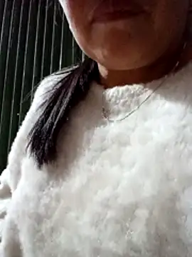 heesuu11 online show from 04/02/26, 10:57