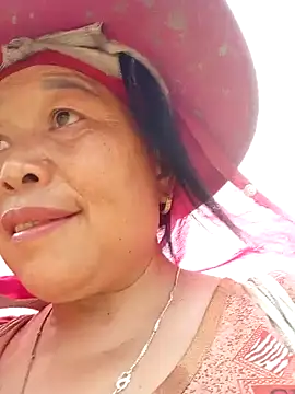 heesuu11 online show from 04/15/26, 07:26