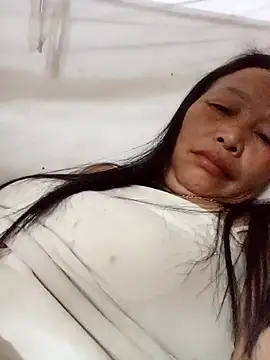 heesuu11 online show from 04/19/26, 06:32