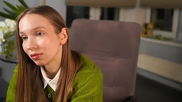 Snapshot of AriannaCheeves chatting on 02/23/26, 04:04 AriannaCheeves online show from 02/23/26, 04:04