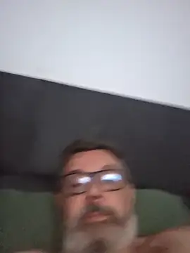 Snapshot of MemorableVector66 chatting on 02/23/26, 01:41 MemorableVector66 online show from 02/23/26, 01:41