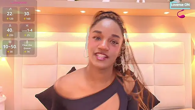 Chloebrunnie online show from 06/02/26, 12:29
