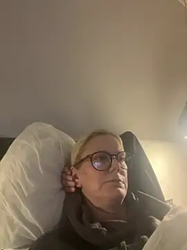 Amelie BlondeXX online show from 03/08/26, 06:12