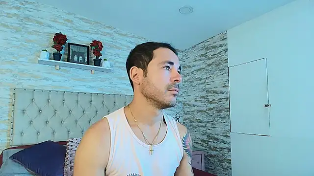 Snapshot of Adams_Sanz chatting on 05/18/26, 07:09 Adams Sanz online show from 05/18/26, 07:09