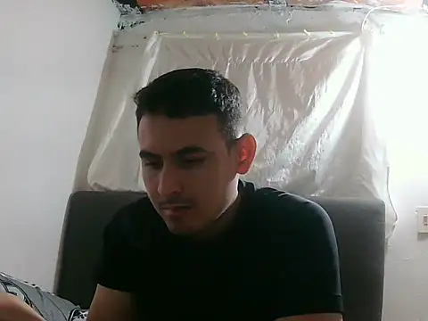 Snapshot of anthony-10 chatting on 03/01/26, 10:34 anthony-10 online show from 03/01/26, 10:34