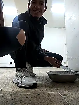 MaskedLatinaX online show from 04/09/26, 04:45