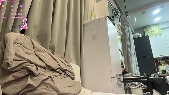 selena favn online show from 04/23/26, 01:40