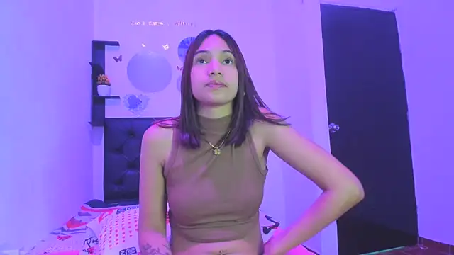 sapphire brown20 online show from 04/07/26, 12:33