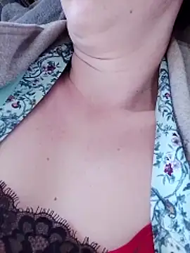 Snapshot of lily2022 chatting on 02/27/26, 07:52 lily2022 online show from 02/27/26, 07:52