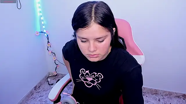 Snapshot of trianna_sweet chatting on 02/26/26, 01:32 trianna sweet online show from 02/26/26, 01:32