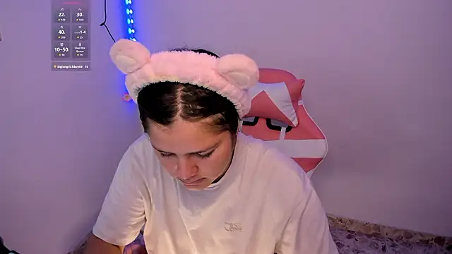 Snapshot of trianna_sweet chatting on 02/27/26, 03:23 trianna sweet online show from 02/27/26, 03:23