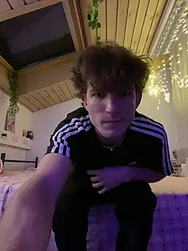 Snapshot of meowmiu chatting on 02/25/26, 09:13 meowmiu online show from 02/25/26, 09:13