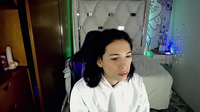 Larry craft online show from 04/23/26, 08:33