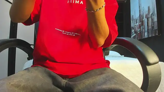 DylanRoyce  online show from 04/23/26, 01:02