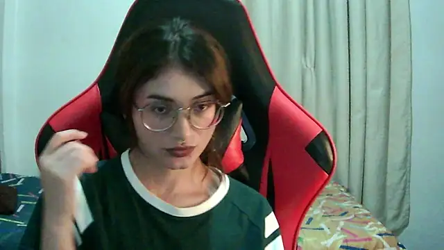 Snapshot of Sparkyvape chatting on 02/26/26, 09:47 Sparkyvape online show from 02/26/26, 09:47