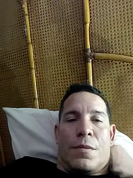 Snapshot of Yuceb chatting on 03/06/26, 01:13 Yuceb online show from 03/06/26, 01:13