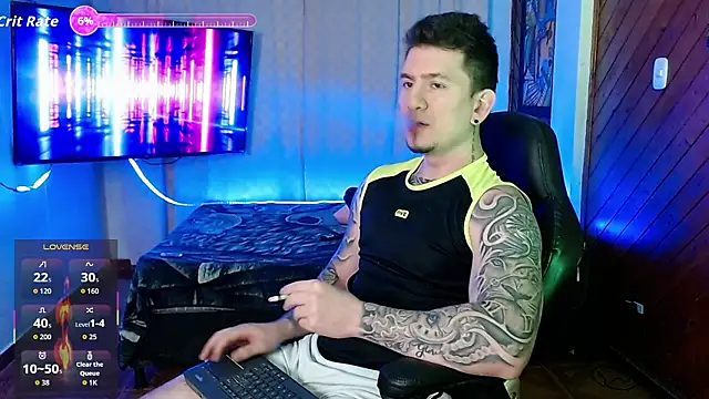 Snapshot of steventayler chatting on 03/03/26, 02:18 steventayler online show from 03/03/26, 02:18