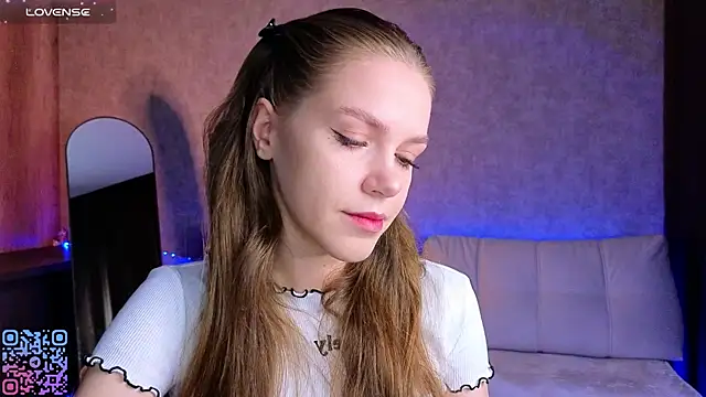 Snapshot of melee_eva chatting on 03/07/26, 02:52 melee eva online show from 03/07/26, 02:52