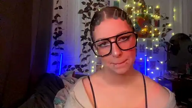 moonvampiq online show from 03/01/26, 03:25